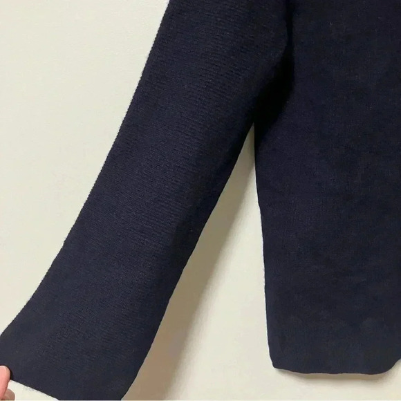 Vince 100% cashmere  navy sweater - Picture 2 of 5